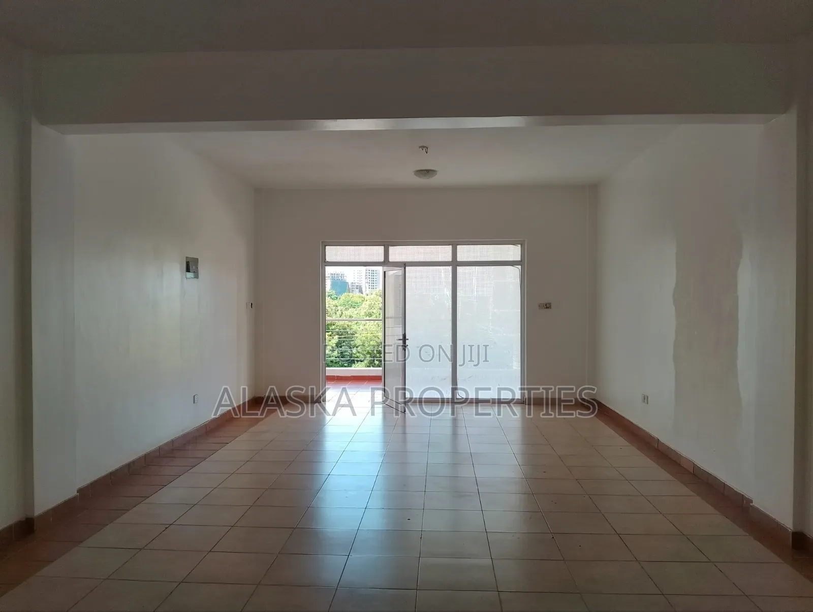Business Space to Let in Nyali Links Road