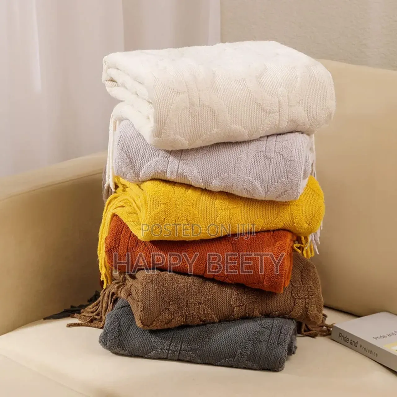 *Nordic Style Sofa Throw Blanket With Tassels*