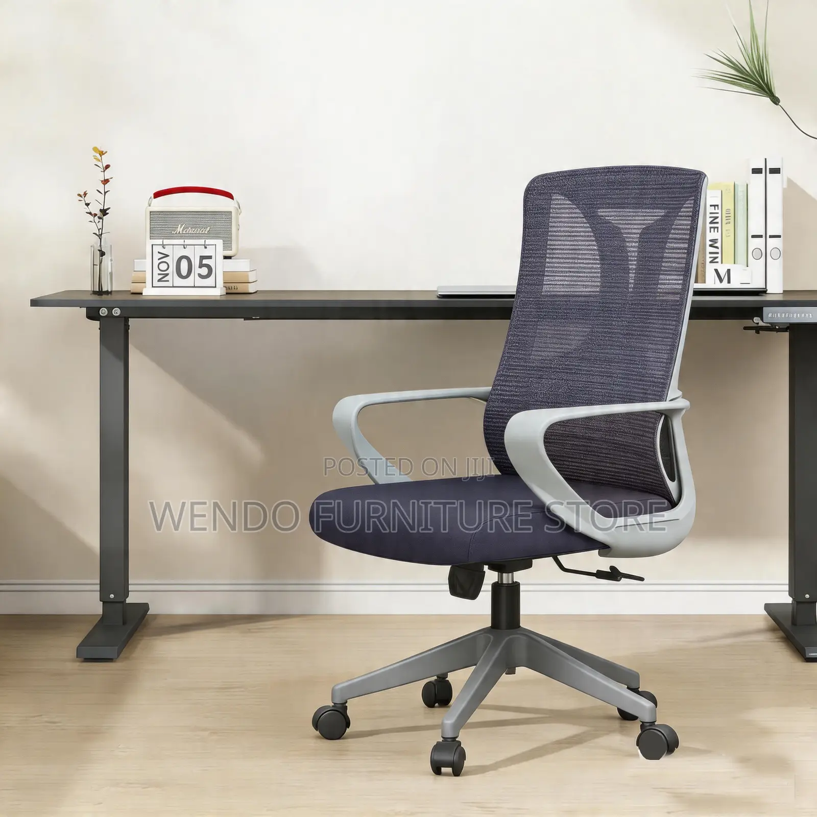 Office Chairs; Ergonomic Swivel Executive Fabric Office Chairs