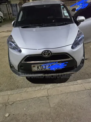 Toyota Sienta 2016 Silver