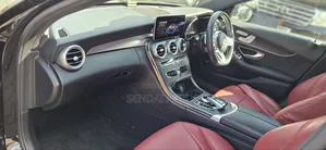 Mercedes-Benz C200 2019 Black