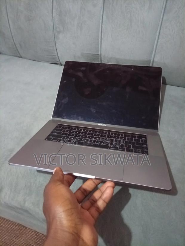 Laptop Apple MacBook Pro 2017 16GB Intel Core i7 SSD 1T