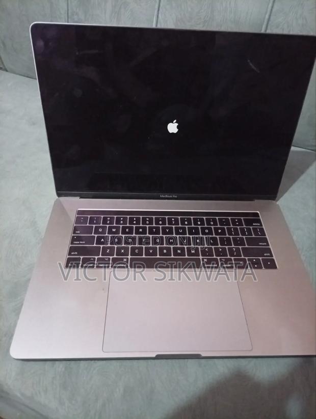 Laptop Apple MacBook Pro 2017 16GB Intel Core i7 SSD 1T - thumbnail 3