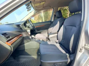 Subaru Legacy 2.5i Limited 2011 Gray