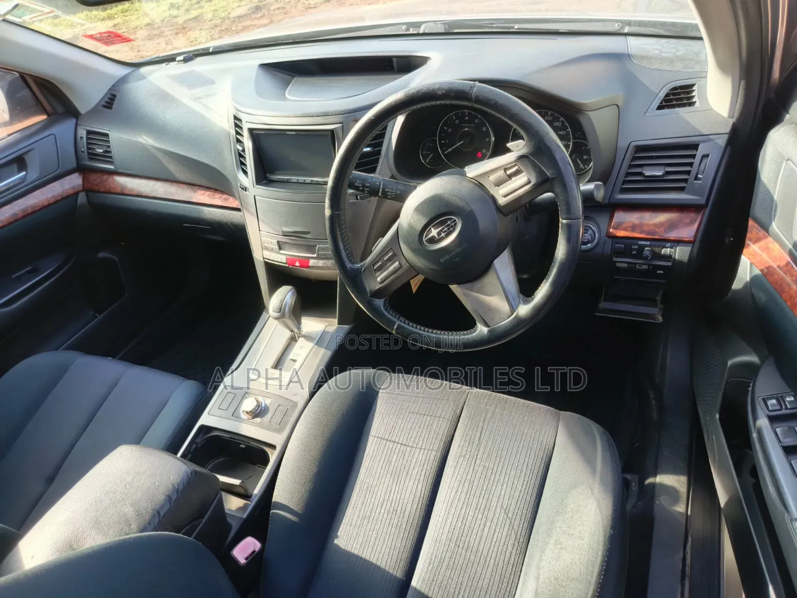 Subaru Legacy 2.5i Limited 2011 Gray