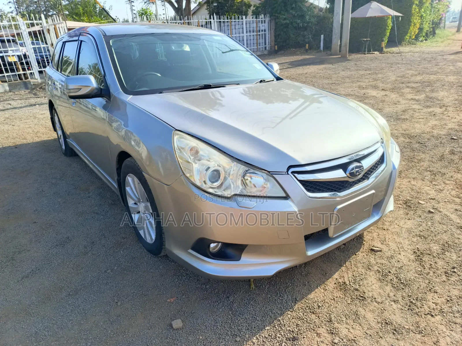 Subaru Legacy 2.5i Limited 2011 Gray
