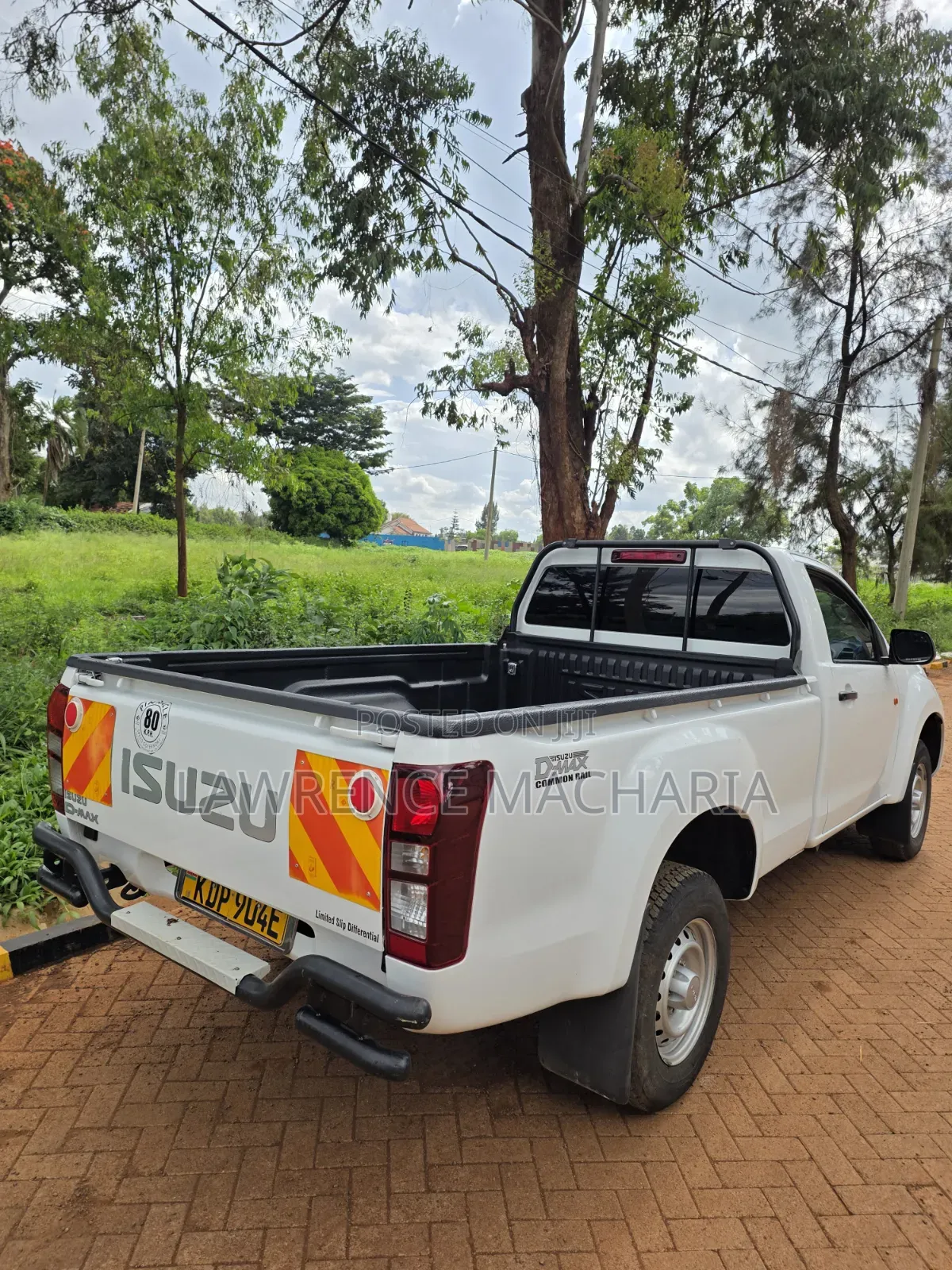 Isuzu D-MAX 2024 White