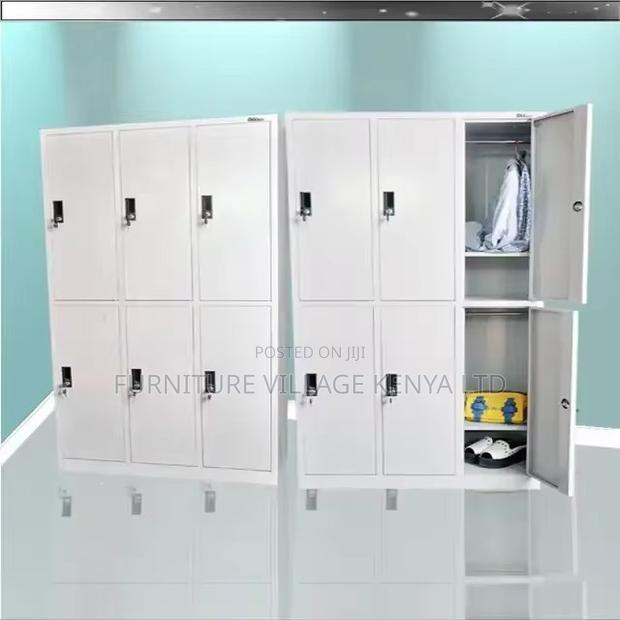 6-Door Metallic Changing Rooms Storage Locker - thumbnail 3
