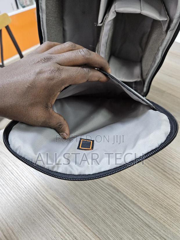 Lowepro Camera Bag and Accessories - thumbnail 6