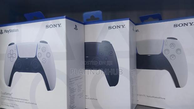 Sony Ps5 Game Controller Black or White - main view