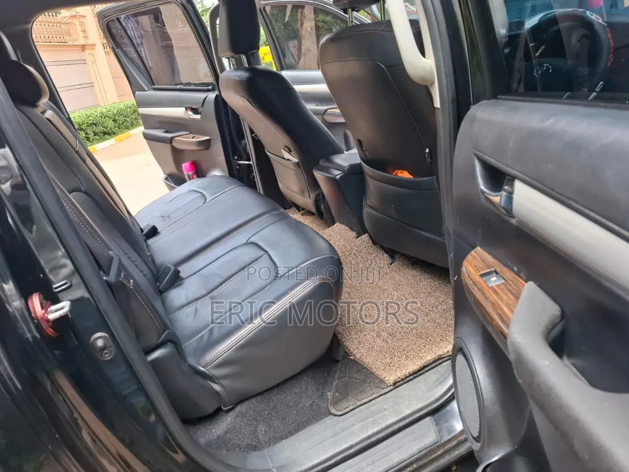 Toyota Hilux 2019 Black