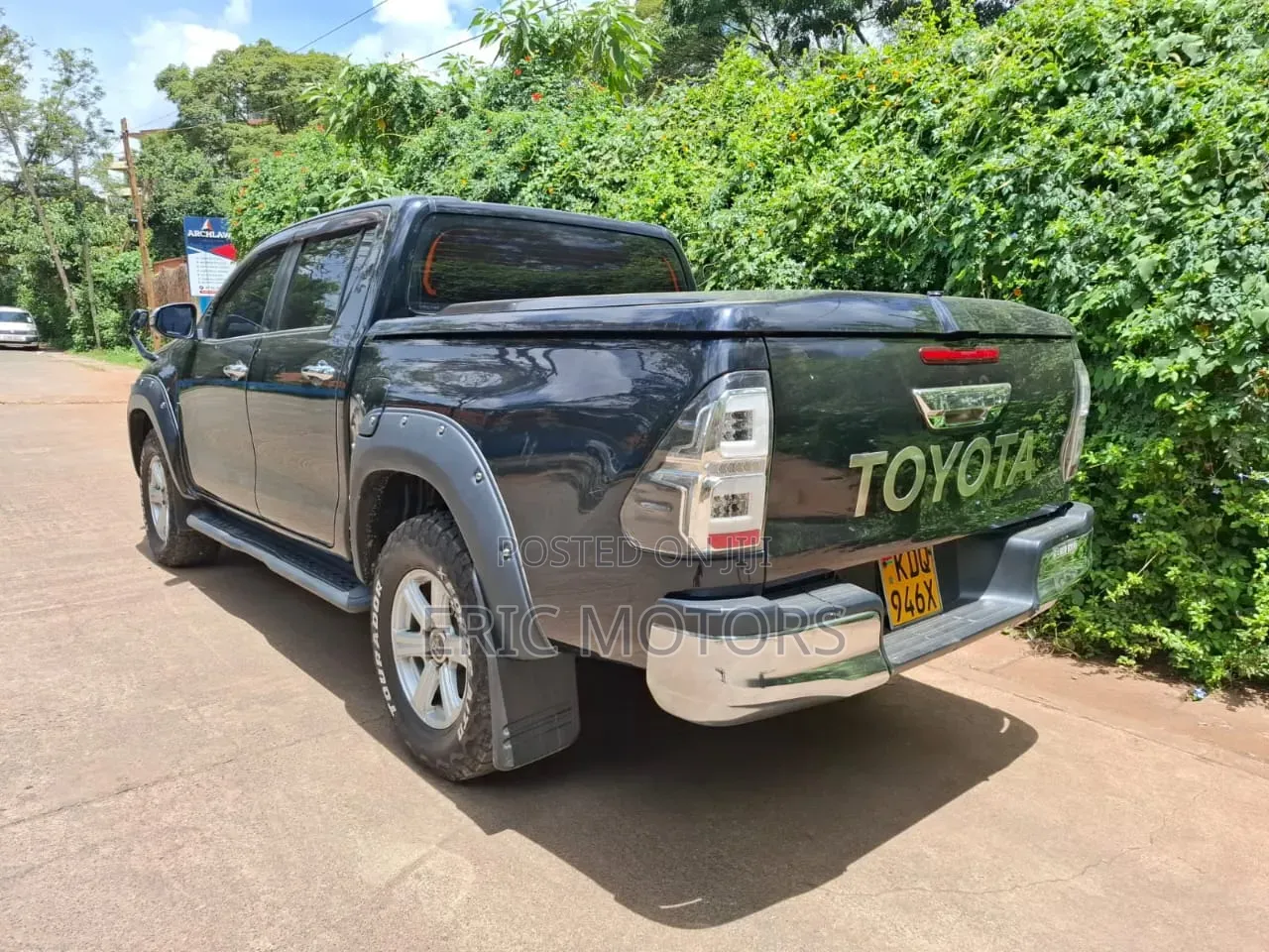 Toyota Hilux 2019 Black
