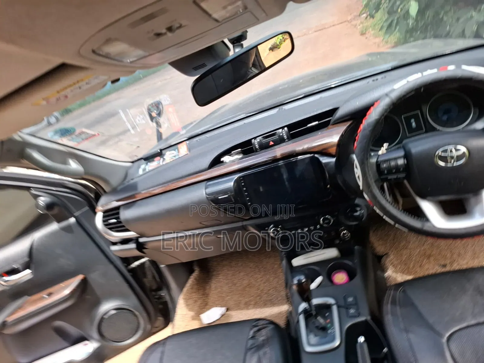 Toyota Hilux 2019 Black