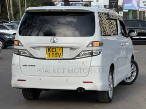 Toyota Alphard 2.4 Petrol AWD 2010 White