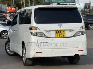 Toyota Alphard 2.4 Petrol AWD 2010 White