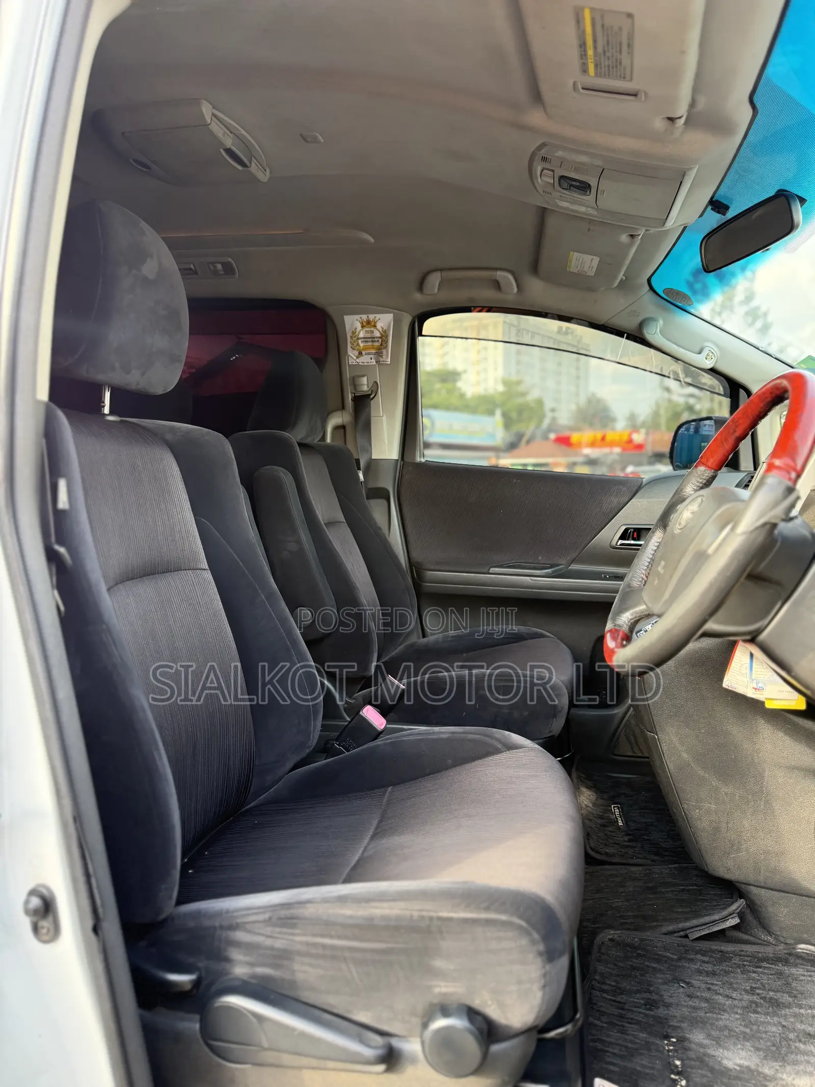 Toyota Alphard 2.4 Petrol AWD 2010 White