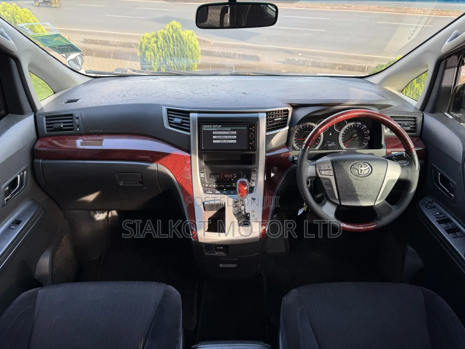 Toyota Alphard 2.4 Petrol AWD 2010 White