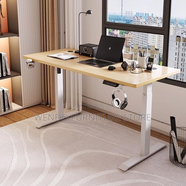 Office Desk; 1.6 Meters Lvt7 Electric Adjustable Desk