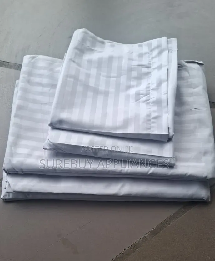 6x6 Striped Plain Bedsheet Set With 2 Pillowcases