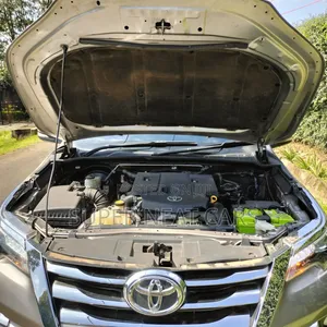 Toyota Fortuner 2.8 D AWD 2017 Brown