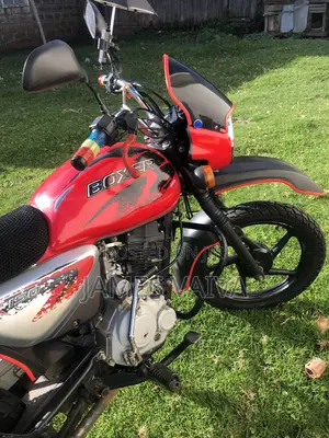 Bajaj Boxer 150 UG 2023 Red