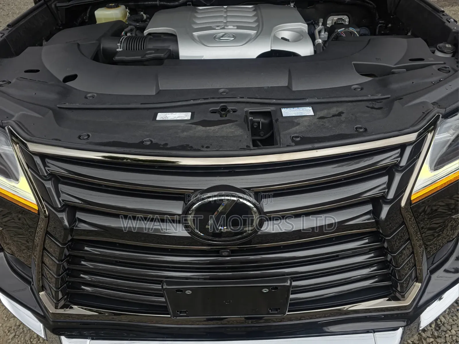 Lexus LX 570 AWD 2020 Black
