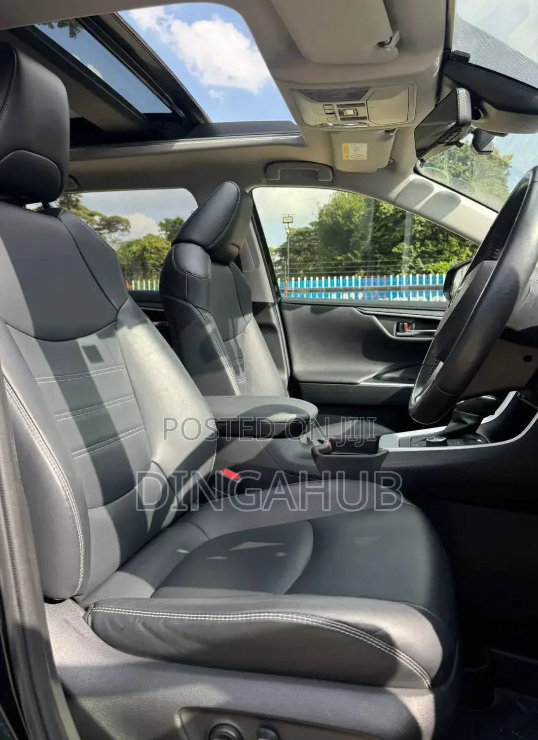 Toyota RAV4 XLE Premium AWD 2019 Black