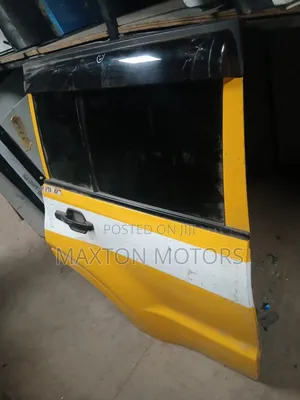 Mitsubishi Pajero V93 Rear Door Without Moulding