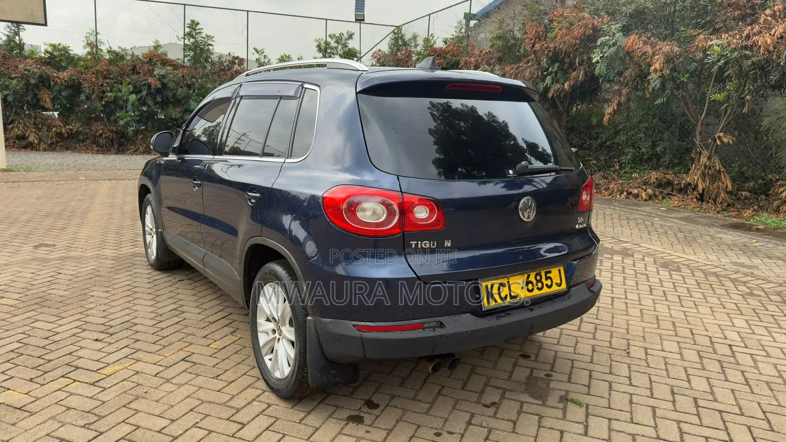 Volkswagen Tiguan S 4Motion 2011 Black
