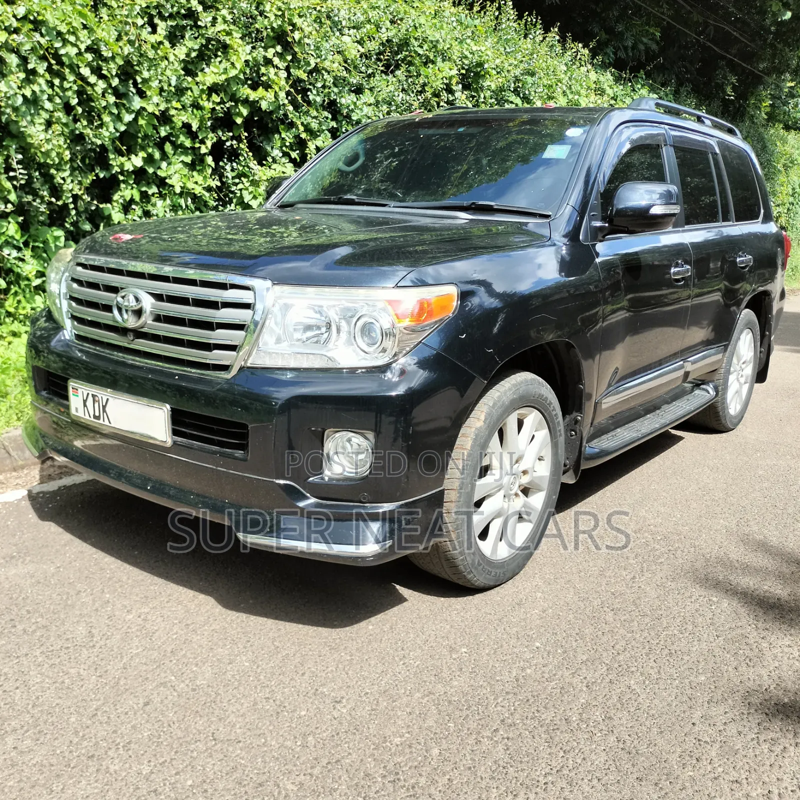 Toyota Land Cruiser 4.6 V8 ZX 2015 Black