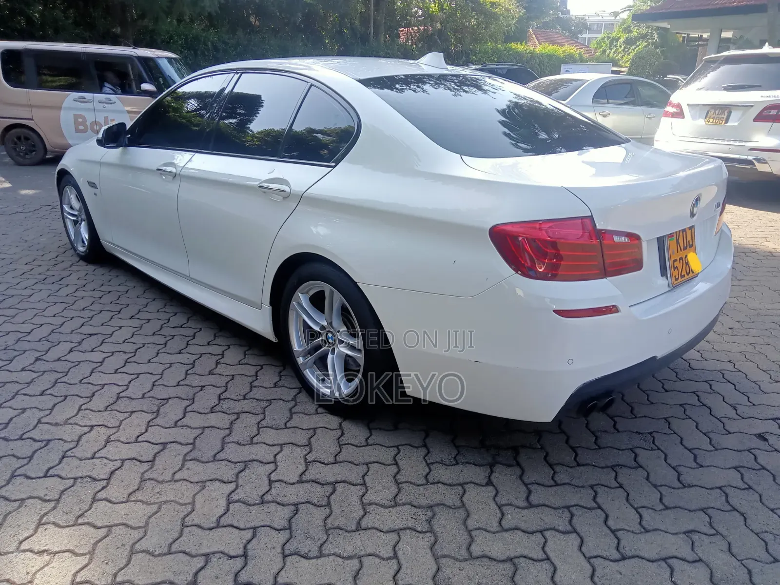 BMW 528i 2015 White