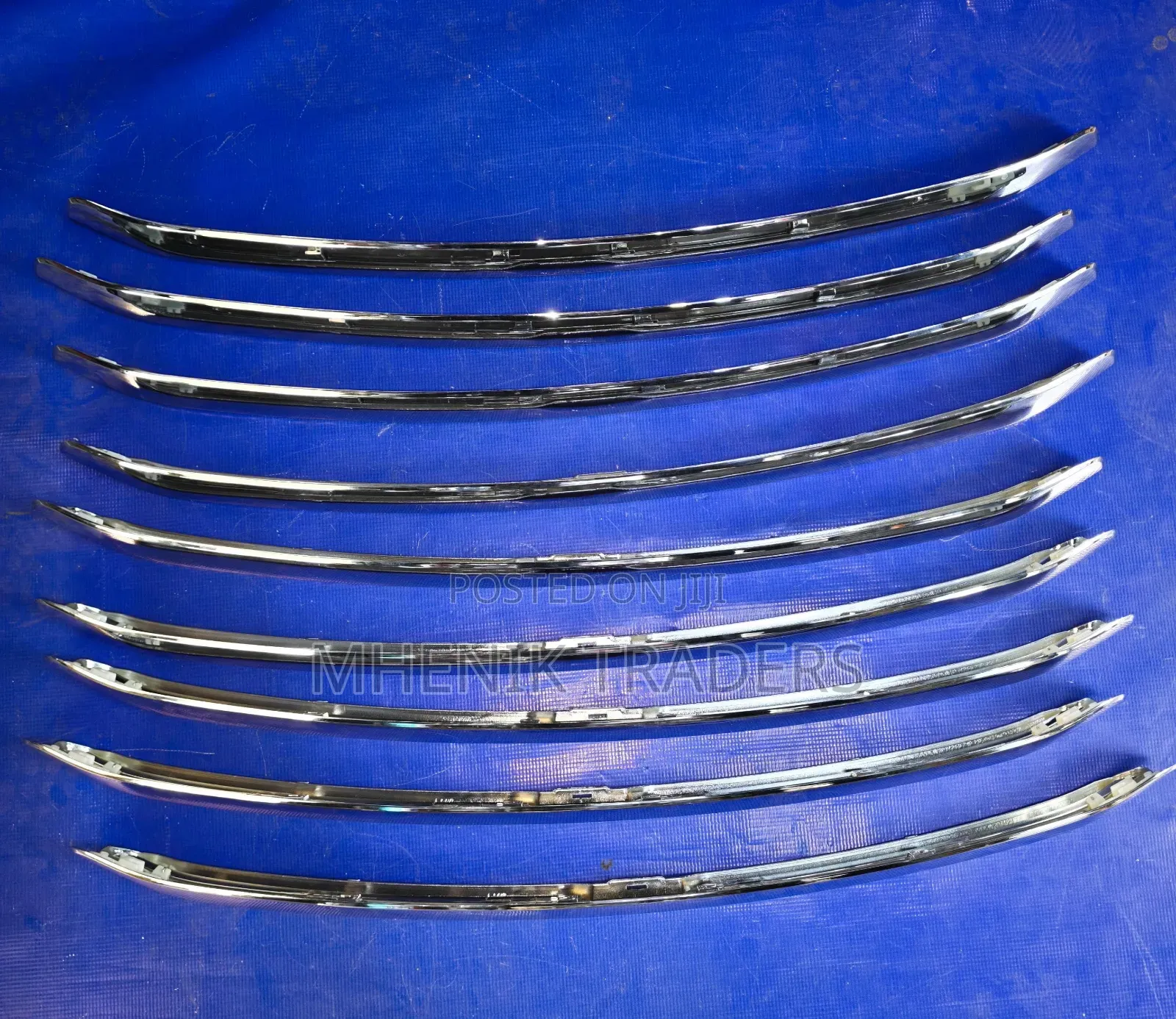 Bonnet Chrome Vanguard