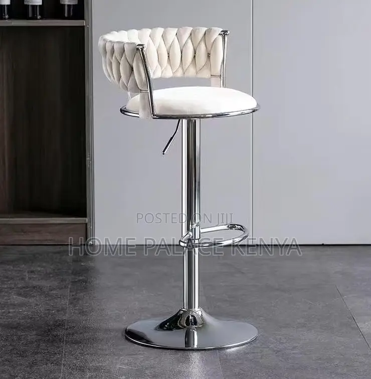 Bar Chair: Simple Bar Chair With Lifting Rotating Design