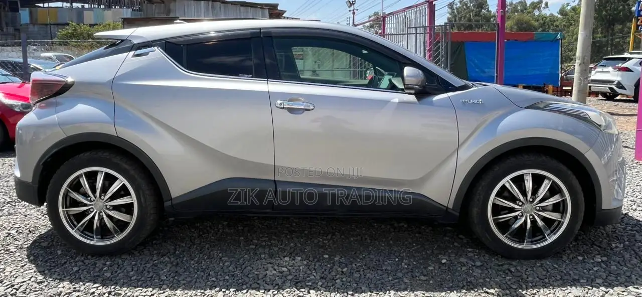 Toyota C-HR 2017 Gray