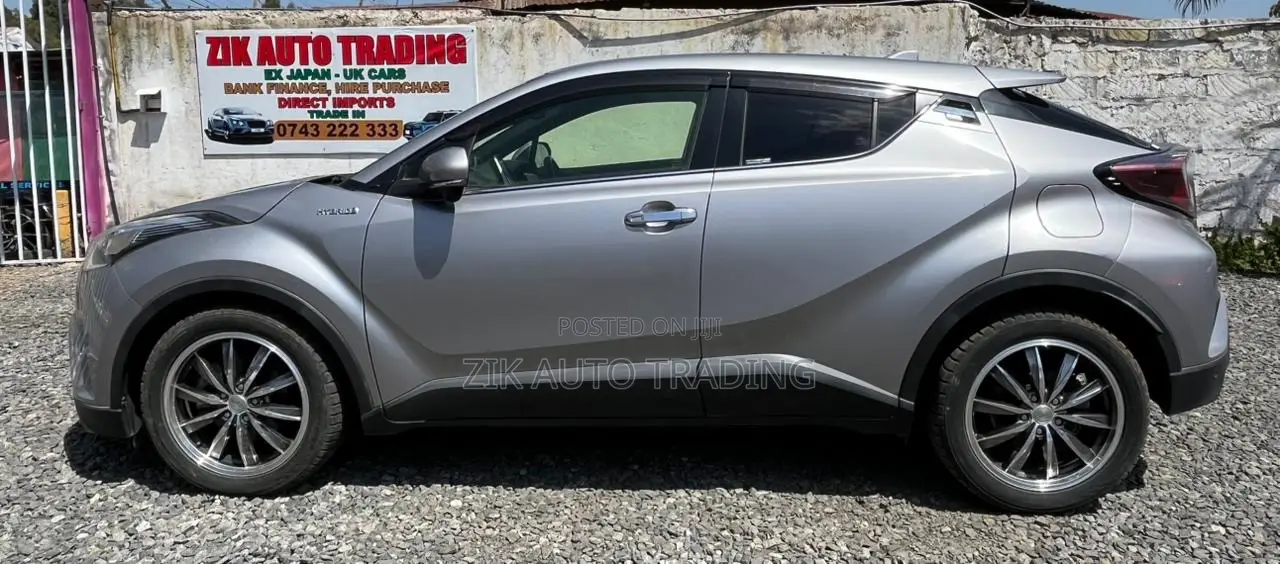 Toyota C-HR 2017 Gray