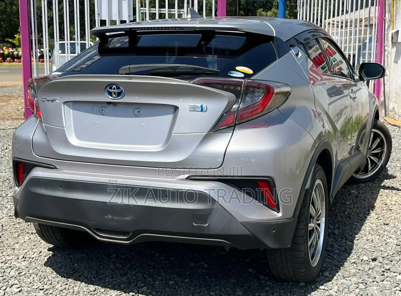 Toyota C-HR 2017 Gray