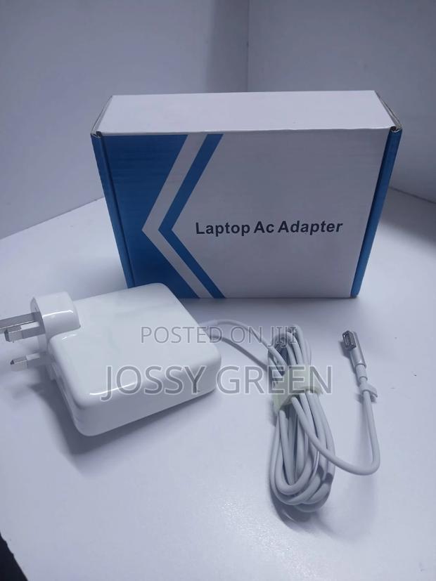 85watts Lshape Laptop Replacement Universal Adapter - main view