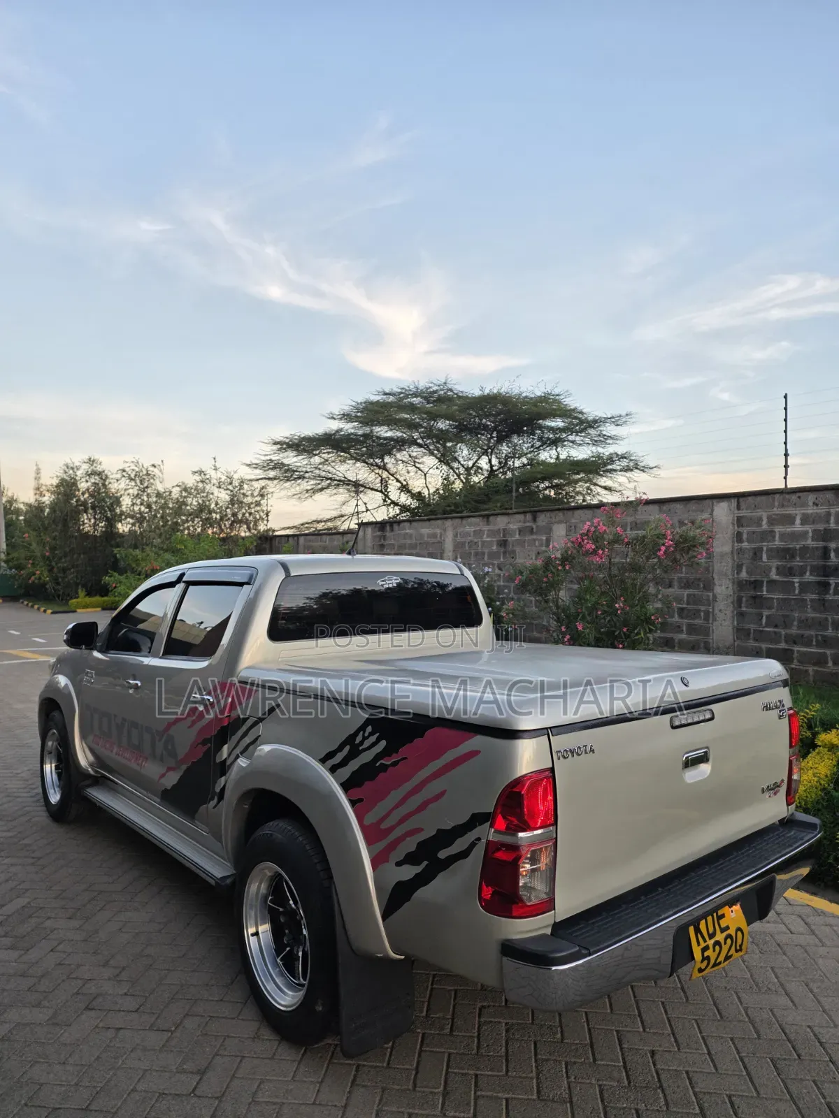 Toyota Hilux 2014 Gold