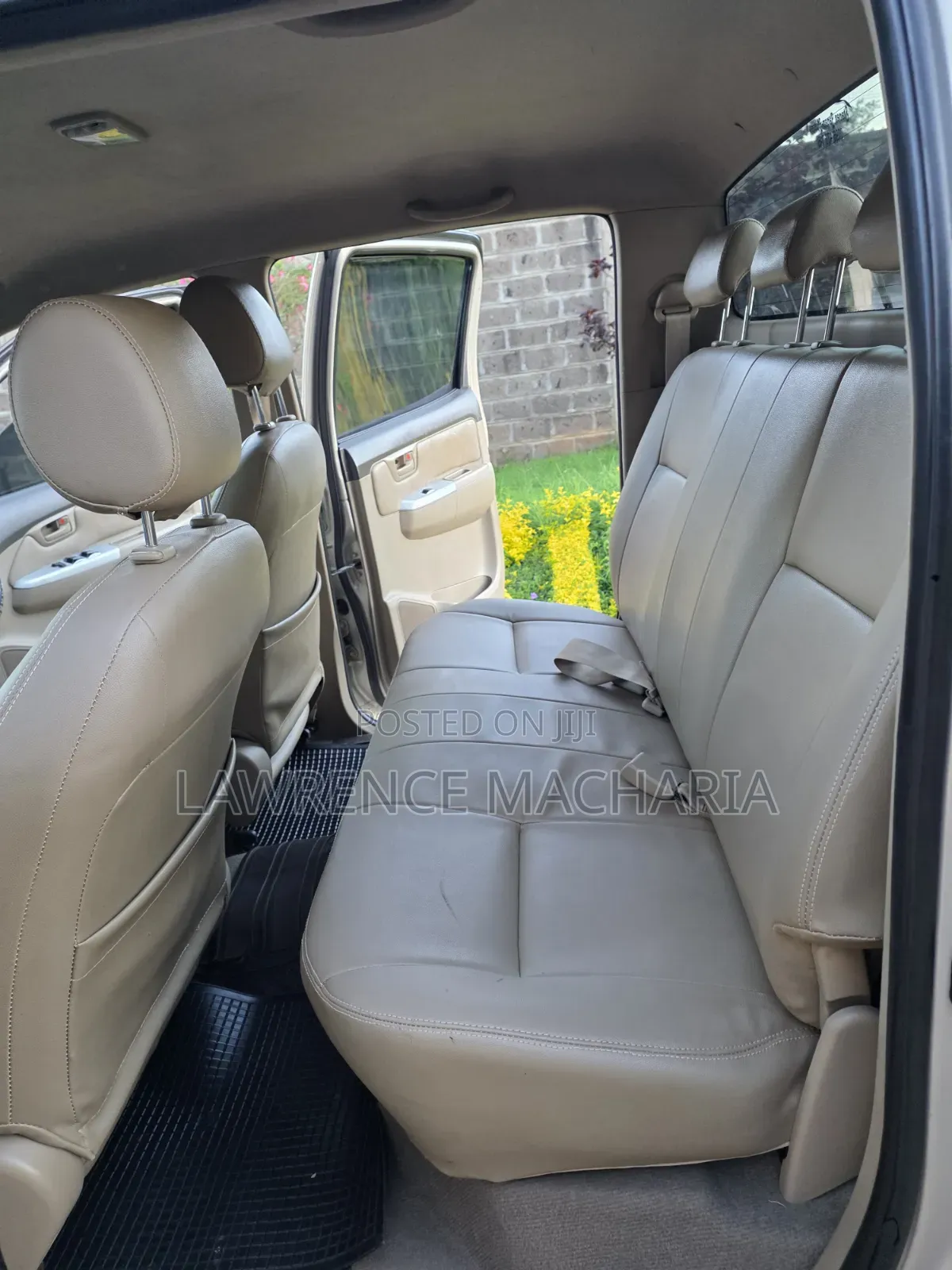 Toyota Hilux 2014 Gold