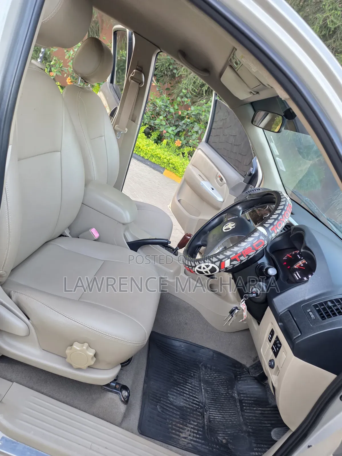 Toyota Hilux 2014 Gold