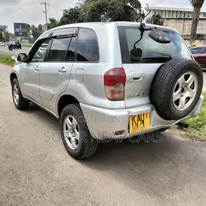 Toyota RAV4 Base 4x4 1997 Silver