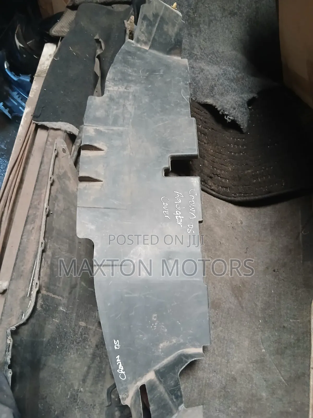 Toyota Crown 2006 Radiator Top Cover