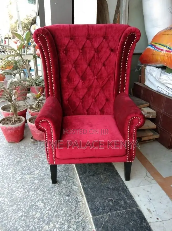 Accent Chair; Upholstered Accent Chair With Curved Wooden Legs