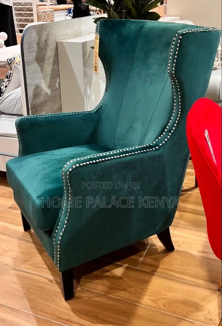 Accent Chair; Upholstered Accent Chair With Curved Wooden Legs
