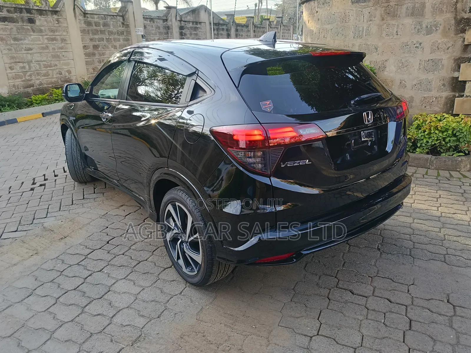 Honda Vezel 2019 Black