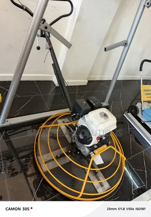 Honda Gp160 Power Trowel – Smooth Concrete Finishing Machine