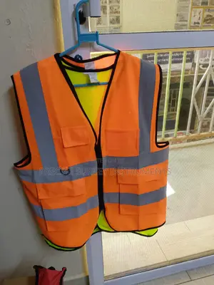 Heavy Duty Reflective Safety Vest With Multiple Pockets