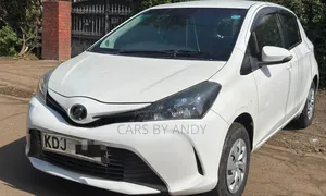 Toyota Vitz 2015 White