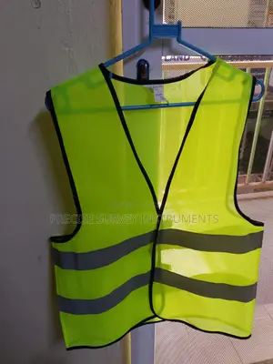 Light Reflective Safety Vest Without Pockets