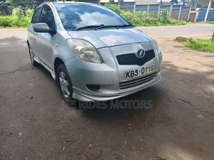 Toyota Vitz 1.0 FWD 5dr 2007 Silver